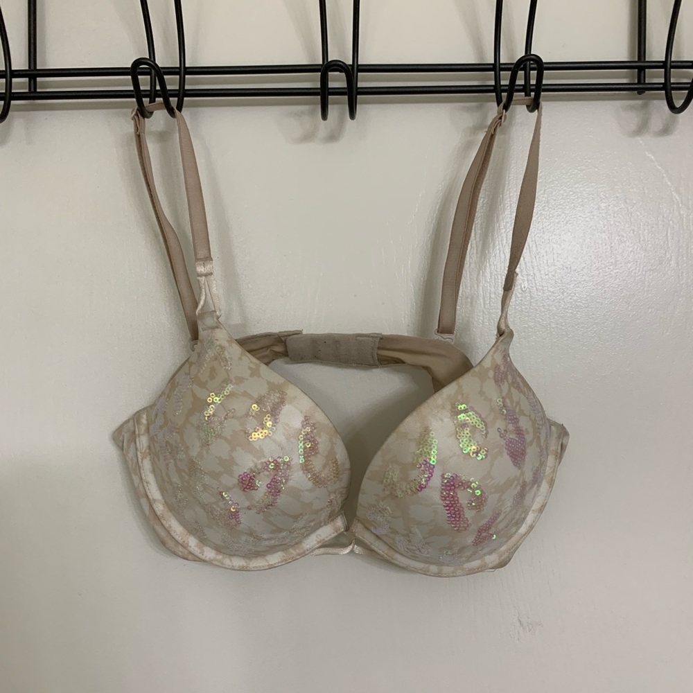 Victoria’s Secret push up bra 34 B